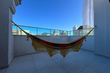 Apartamento &agrave; venda - 260m&sup2; - Meia Praia