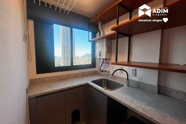 Apartamento para alugar - 80m&sup2; - Praia Brava