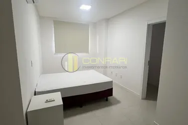 Apartamento para alugar - 130m&sup2; - Meia Praia