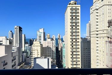 Apartamento &agrave; venda - 276m&sup2; - Meia Praia
