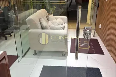 Sala Comercial para alugar - 48m&sup2; - Meia Praia
