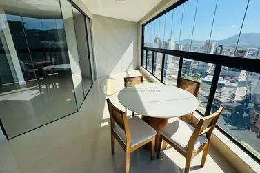 Apartamento &agrave; venda - 139m&sup2; - Meia Praia
