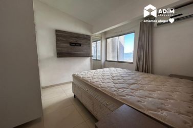 Apartamento para alugar - 100m&sup2; - Meia Praia