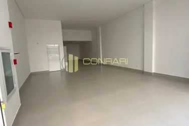 Sala Comercial para alugar - 100m&sup2; - Meia praia