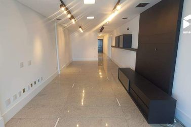 Apartamento para alugar - 238m&sup2; - Centro