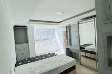 Apartamento &agrave; venda - Meia Praia