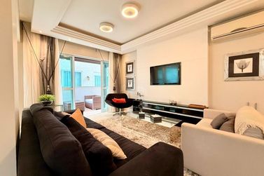 Apartamento &agrave; venda - 161m&sup2; - Centro