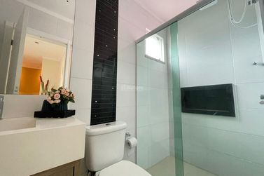 Casa &agrave; venda - 124m&sup2; - 