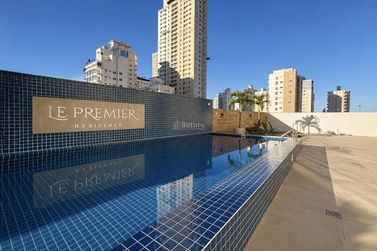 Apartamento &agrave; venda - 131m&sup2; - Centro