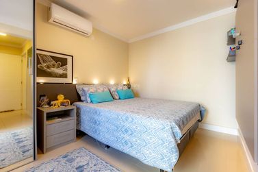 Apartamento &agrave; venda - Meia Praia
