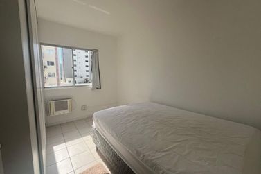 Apartamento para alugar - 55m&sup2; - Centro