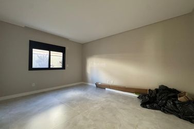 Apartamento &agrave; venda - 305m&sup2; - Santa Regina