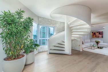 Apartamento &agrave; venda - 421m&sup2; - Centro