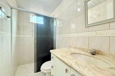Apartamento &agrave; venda - 107m&sup2; - Meia Praia