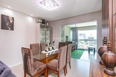 Apartamento &agrave; venda - 81m&sup2; - Meia Praia