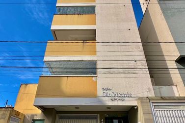Apartamento &agrave; venda - 100m&sup2; - Meia Praia