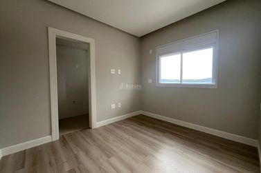 Apartamento &agrave; venda - 193m&sup2; - Meia Praia