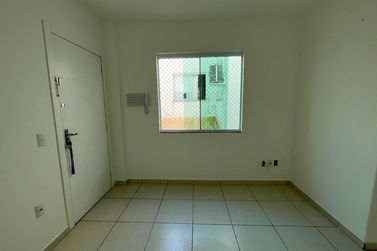 Apartamento para alugar - 60m&sup2; - Santa Regina