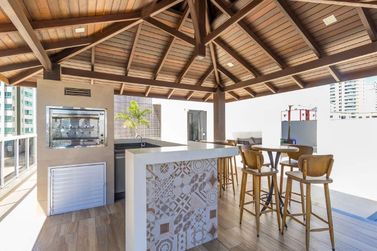 Apartamento para alugar - 130m&sup2; - Centro