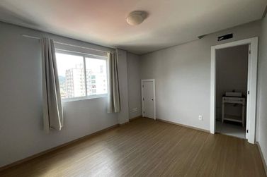 Apartamento para alugar - 68m&sup2; - Centro