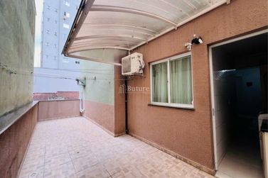 Apartamento &agrave; venda - 110m&sup2; - Meia Praia