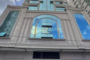 Sala Comercial &agrave; venda - 82m&sup2; - Meia Praia