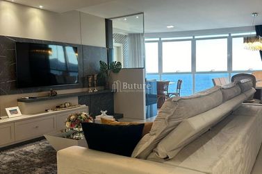 Apartamento &agrave; venda - 229m&sup2; - Meia Praia