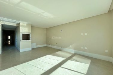 Apartamento &agrave; venda - 156m&sup2; - Meia Praia