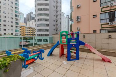 Apartamento para alugar - 130m&sup2; - Pioneiros