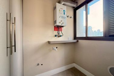 Apartamento &agrave; venda - 114m&sup2; - Meia Praia