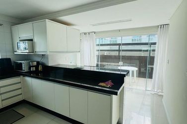 Apartamento para alugar - 225m&sup2; - Centro