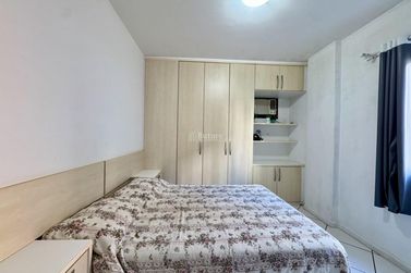 Apartamento &agrave; venda - 80m&sup2; - Centro