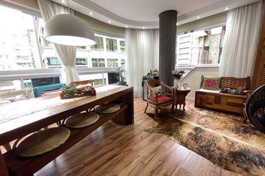 Apartamento &agrave; venda - 129m&sup2; - Andorinha