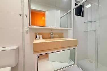 Apartamento &agrave; venda - 198m&sup2; - Meia Praia