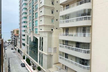 Apartamento &agrave; venda - 110m&sup2; - Meia Praia