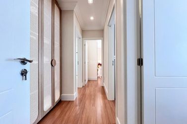 Apartamento &agrave; venda - 150m&sup2; - Meia Praia