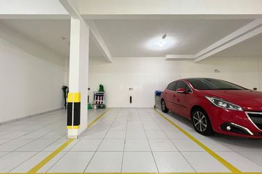 Apartamento &agrave; venda - 171m&sup2; - Meia Praia