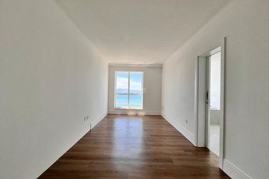 Apartamento &agrave; venda - 190m&sup2; - Centro