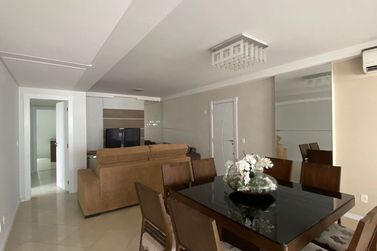 Apartamento para alugar - 130m&sup2; - Centro