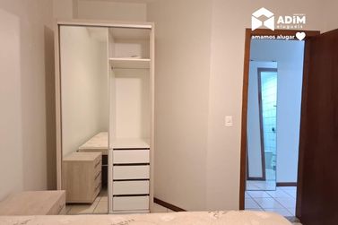 Apartamento para alugar - 193m&sup2; - Meia Praia