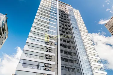 Apartamento &agrave; venda - 182m&sup2; - Meia Praia