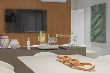 Apartamento &agrave; venda - 125m&sup2; - Meia Praia