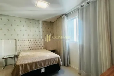 Apartamento &agrave; venda - 117m&sup2; - Meia praia