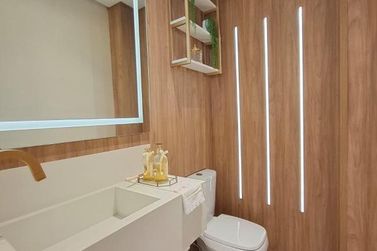 Apartamento para alugar - 145m&sup2; - Meia Praia