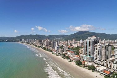 Apartamento &agrave; venda - 180m&sup2; - 