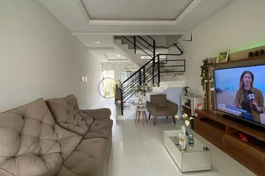 Sobrado &agrave; venda - 106m&sup2; - Pereque