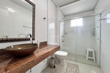 Apartamento &agrave; venda - 142m&sup2; - Meia Praia