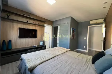 Apartamento &agrave; venda - 113m&sup2; - Meia Praia