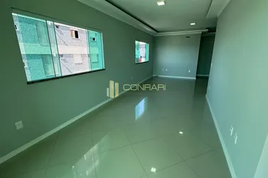 Apartamento &agrave; venda - 121m&sup2; - Meia Praia