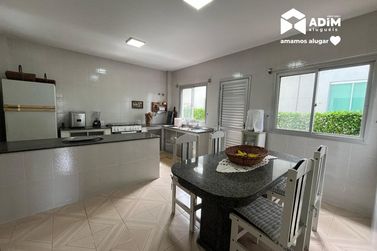 Casa para alugar - 323m&sup2; - Barra